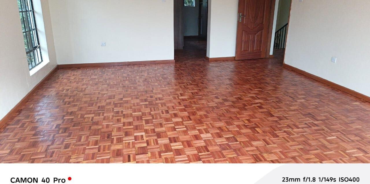 4BR Townhouse on Quarter-Acre with SQ – Kerarapon, Nairobi