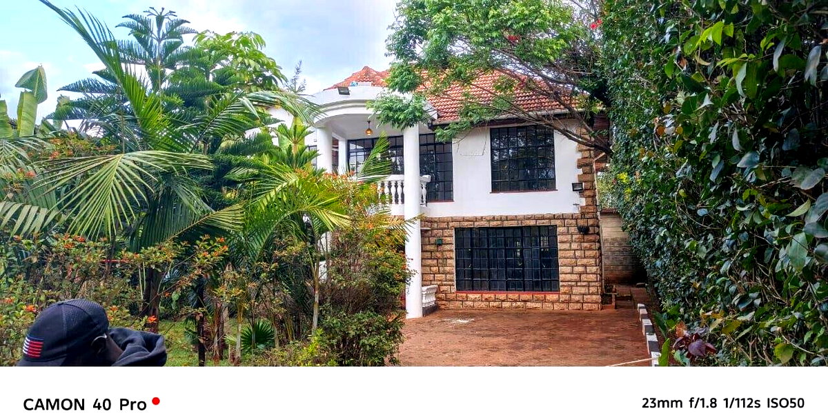 4BR Townhouse on Quarter-Acre with SQ – Kerarapon, Nairobi