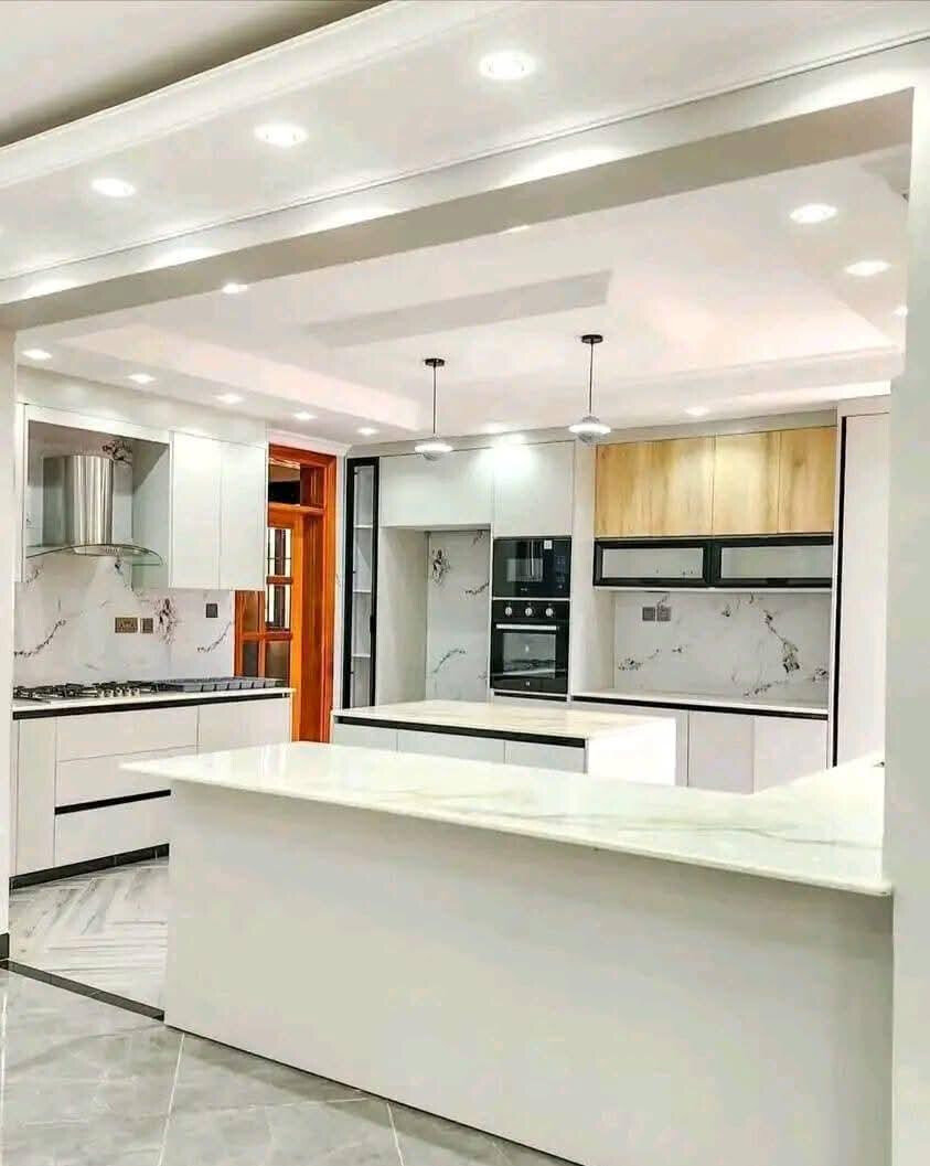 6BR Townhouse with Cinema & Gym on 0.3 Acre - Runda