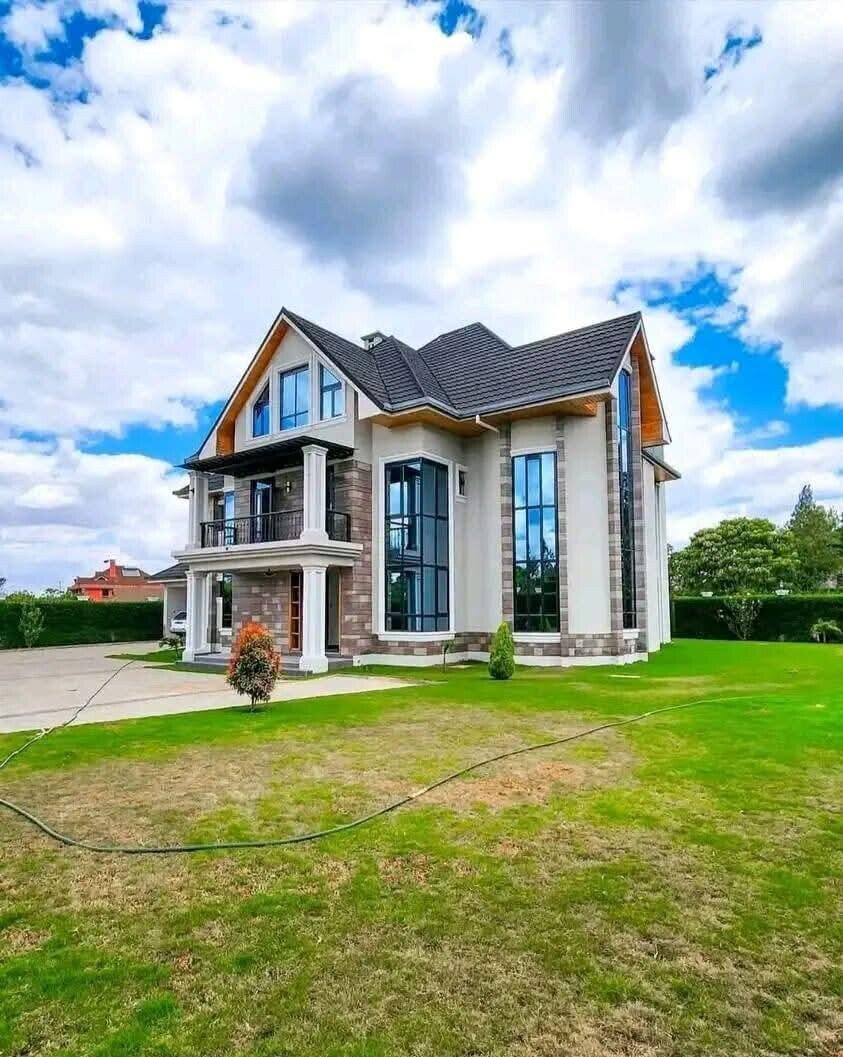 6BR Townhouse with Cinema & Gym on 0.3 Acre - Runda