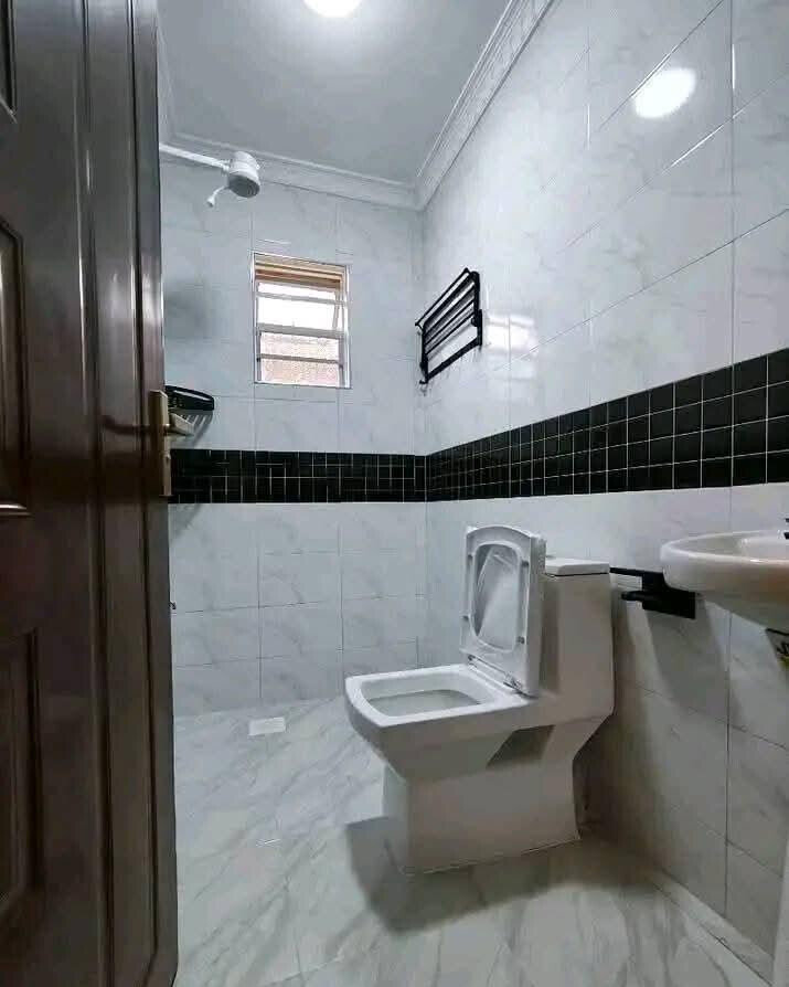 3BR All-Ensuite Bungalow on 40x80 with Ready Title - Kimbo Mugutha