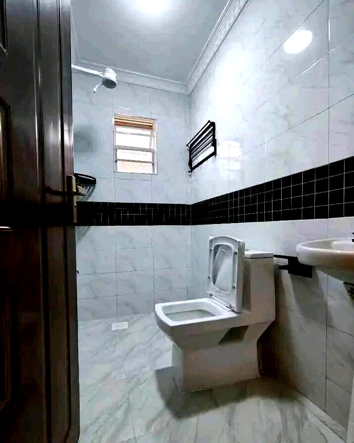 3BR All-Ensuite Bungalow on 40x80 with Ready Title - Kimbo Mugutha