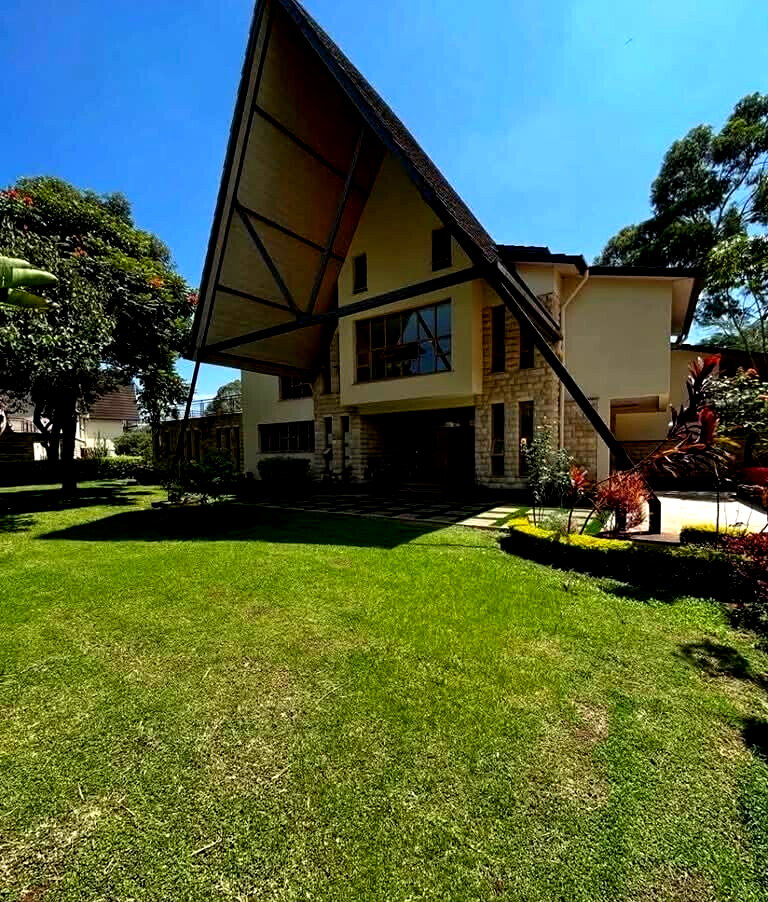 5-Ensuite Villa with Man-Made Dam & Clubhouse – Karen