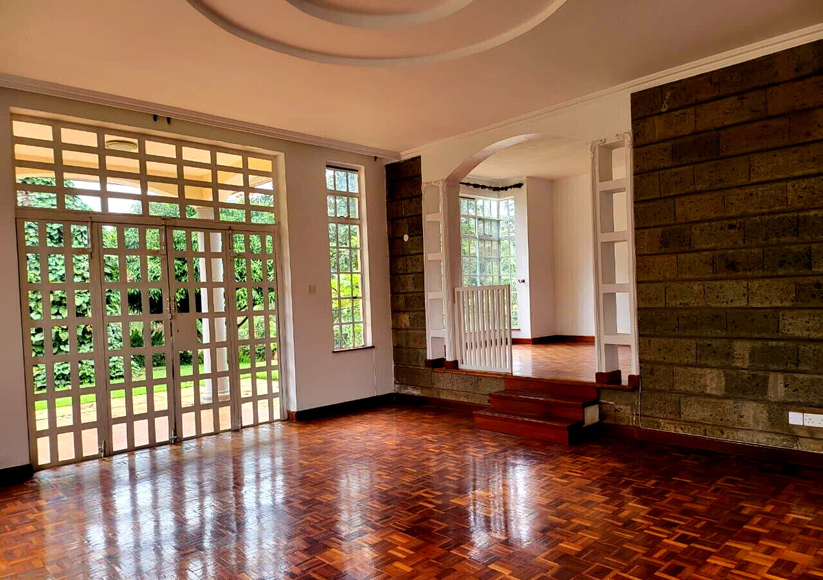 Half Acre Townhouse with Garden