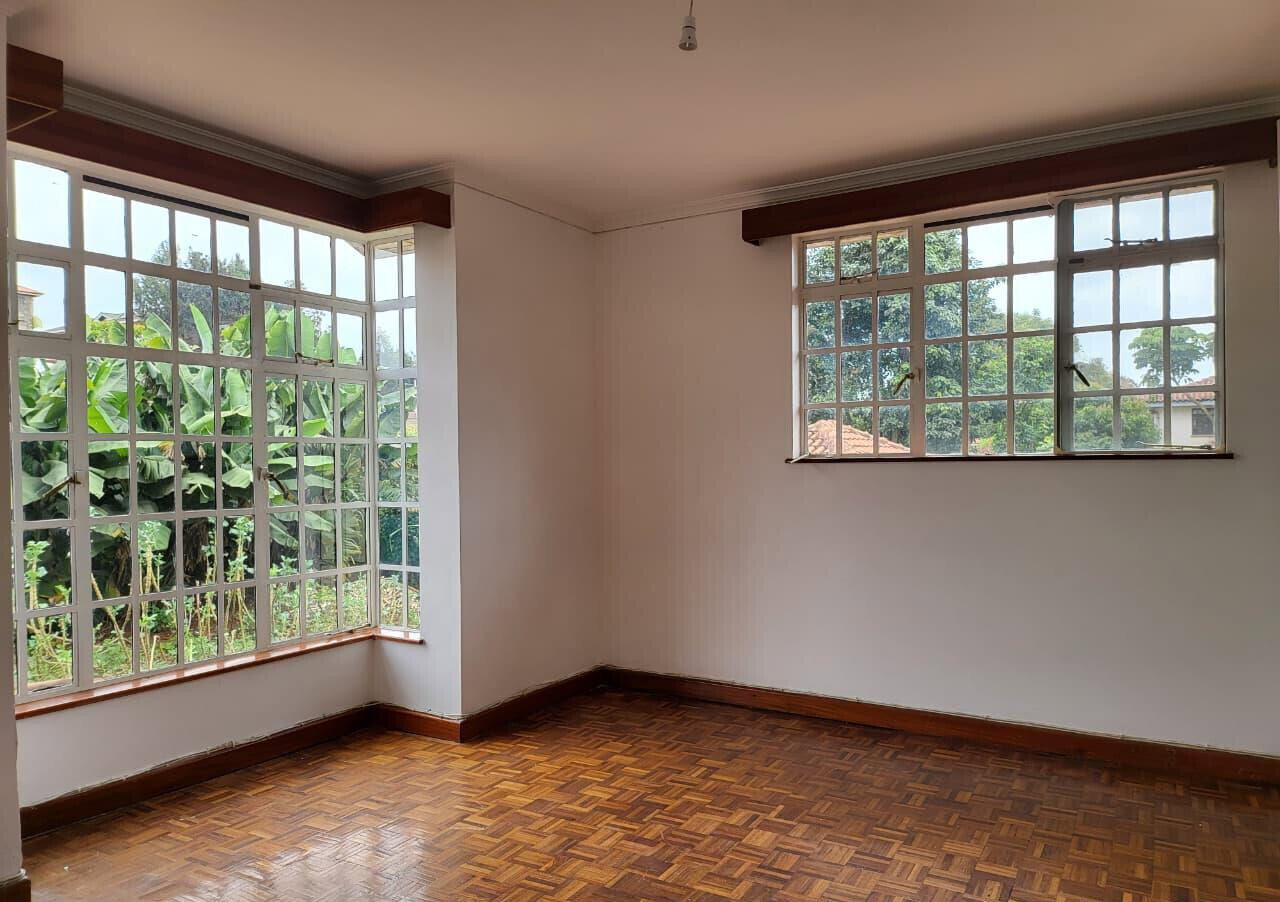 Half Acre Townhouse with Garden