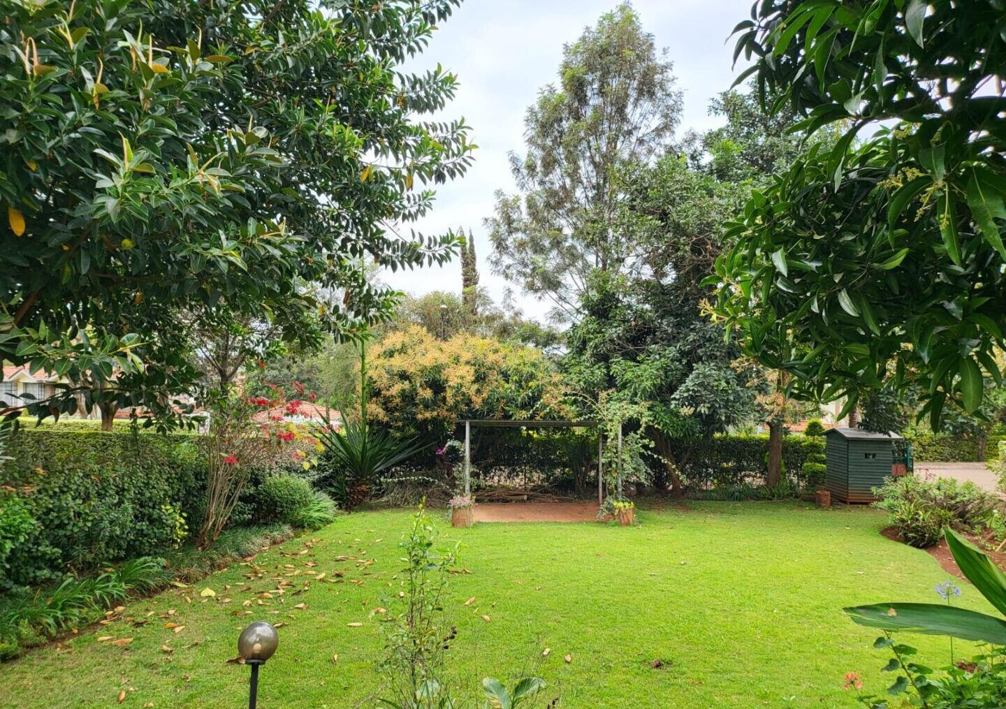 Half Acre Townhouse with Garden