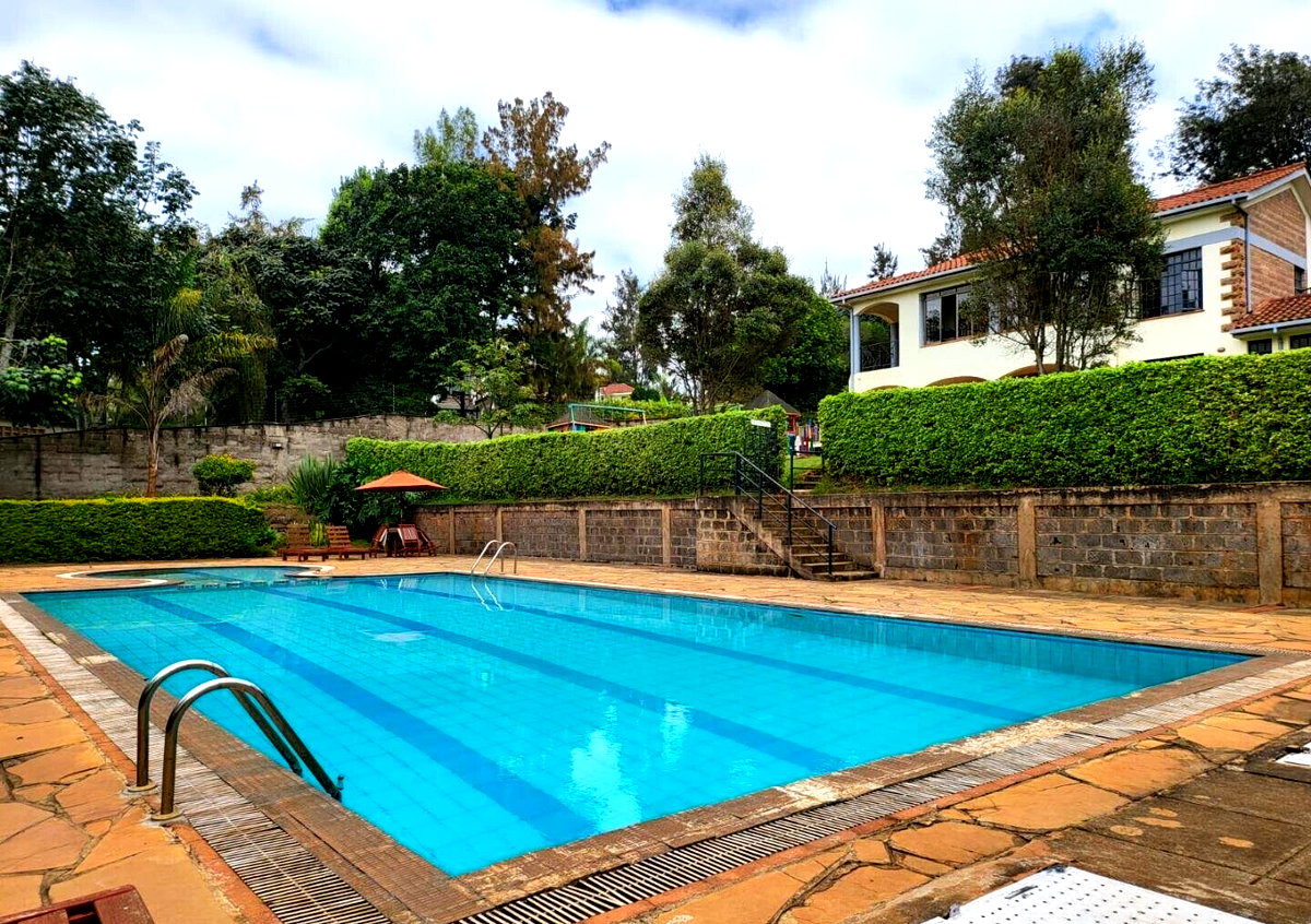 Half Acre Townhouse with Garden