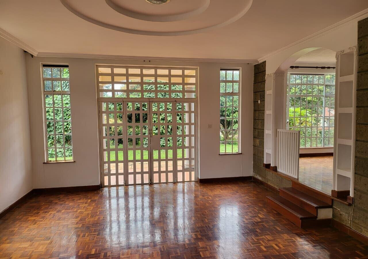 Half Acre Townhouse with Garden