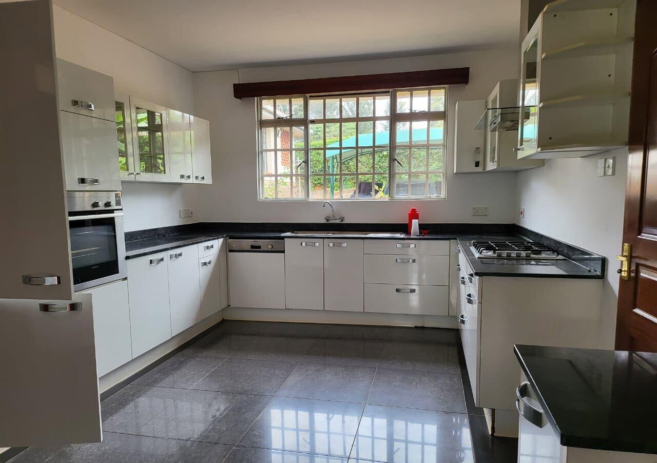 Half Acre Townhouse with Garden