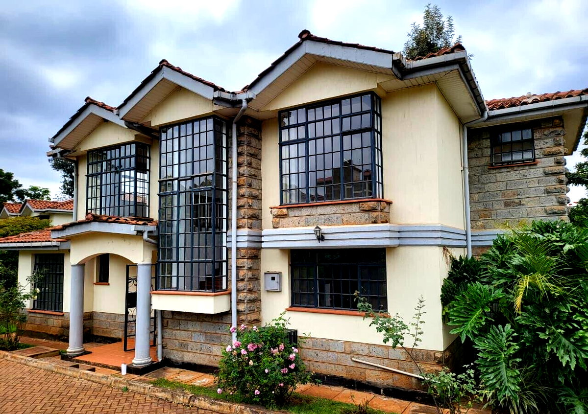 Half Acre Townhouse with Garden