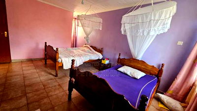 4bdrm Mansion in Thome Estate for sale - Image 4