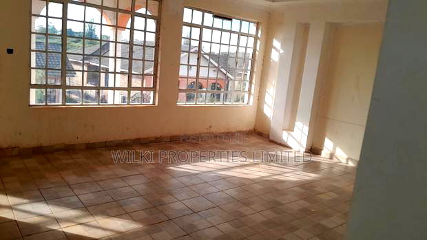 3bdrm Bungalow in Pinewood Estate, Kenyatta Road / Theta for sale