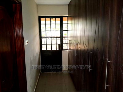 4bdrm Townhouse in Karen for Rent - Image 5
