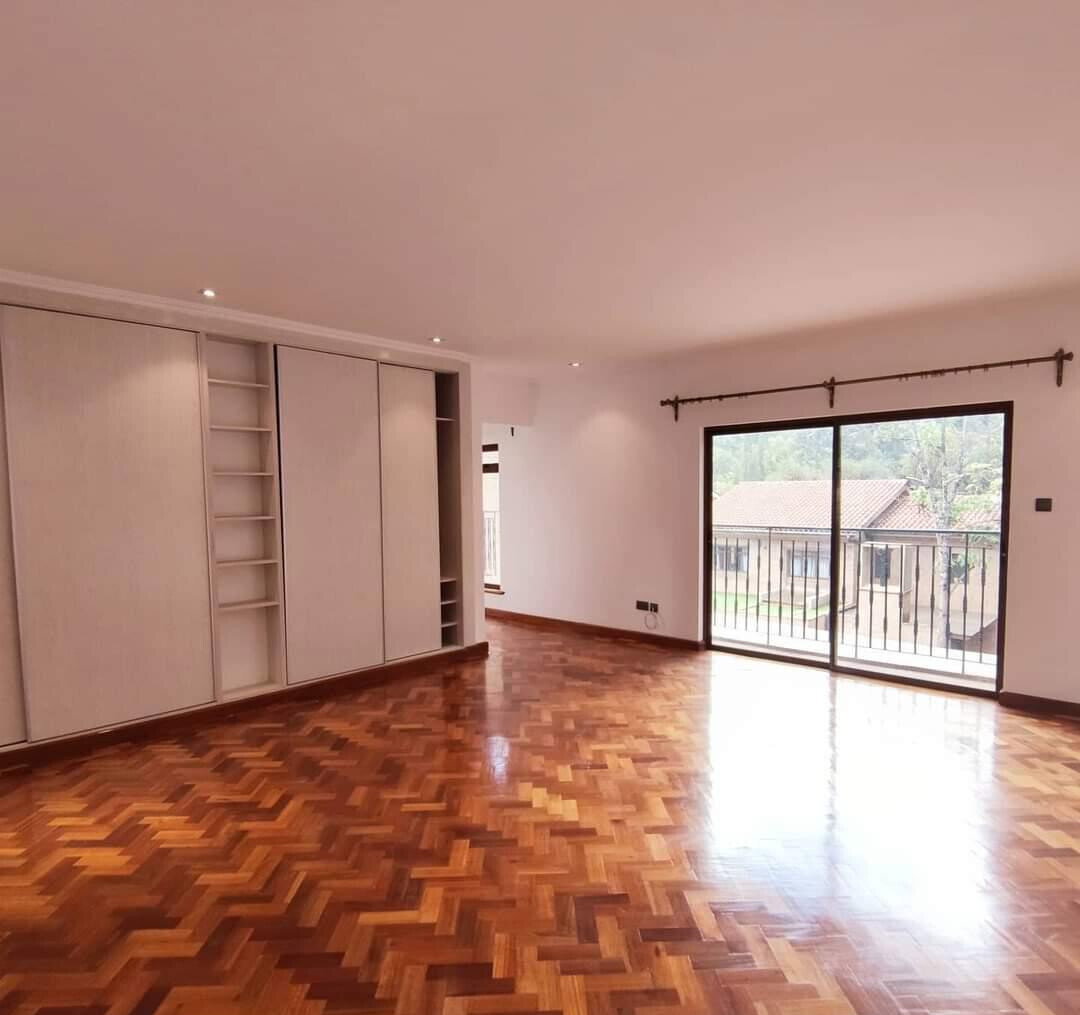 4-Ensuite Townhouse with Manicured Garden - Lavington