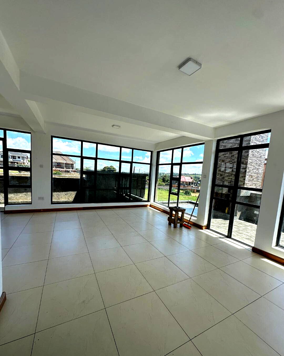 Brand New 4BR All-Ensuite Townhouse with Rooftop Terrace - Gikambura