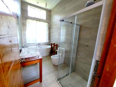 4bdrm Mansion in Runda for sale - Image 10