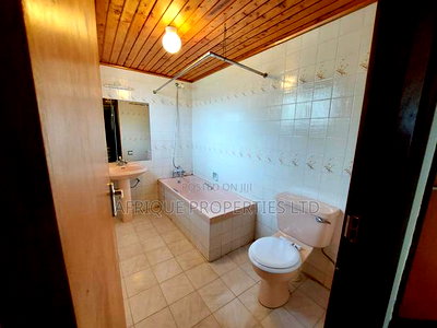 4bdrm Mansion in Runda for sale - Image 11