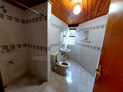 4bdrm Mansion in Runda for sale - Image 14