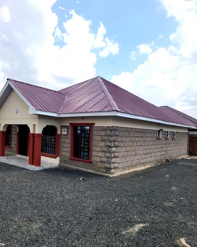 3BR All En-Suite Bungalow on 1/8 Acre, 100m off Magadi Road - Kiserian