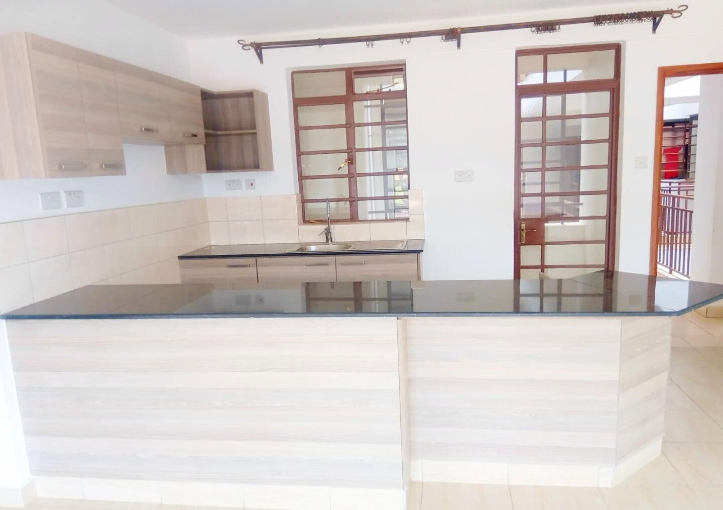 Bright 2BR with Solar Heating on Naivasha Road - Dagoretti