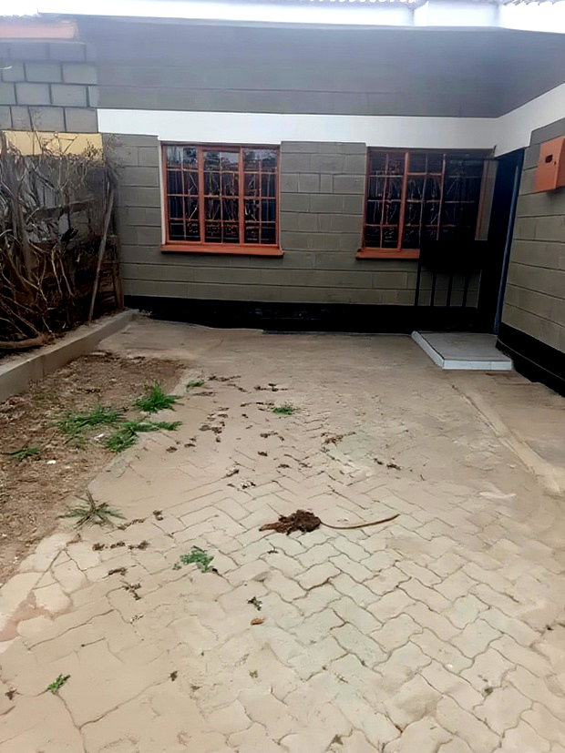 3bdrm Bungalow in Mlolongo Estate, Mombasa Road for sale