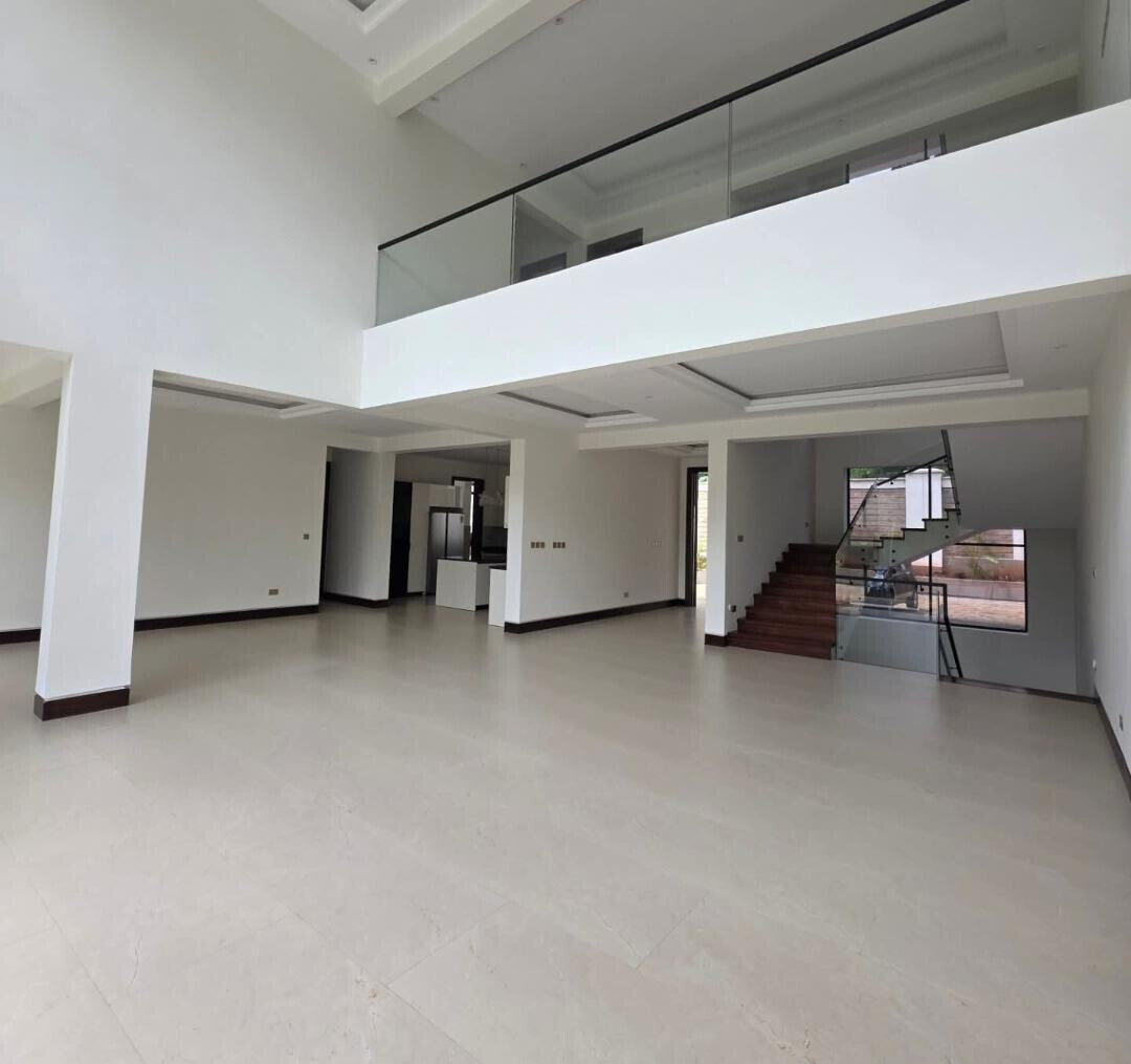 6-Bedroom All-Ensuite Townhouse with Rooftop Terrace - Kitisuru