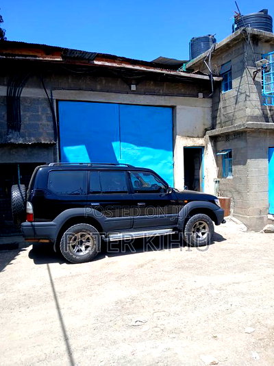 Godown to Let 2500sqft Off Nanyuki Rd - Image 2