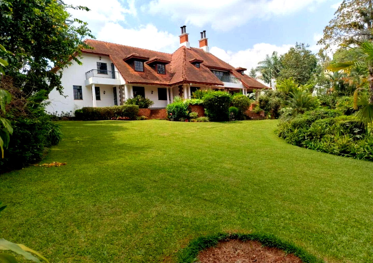 5BR All-Ensuite Townhouse on Half-Acre – Garden City, Nairobi
