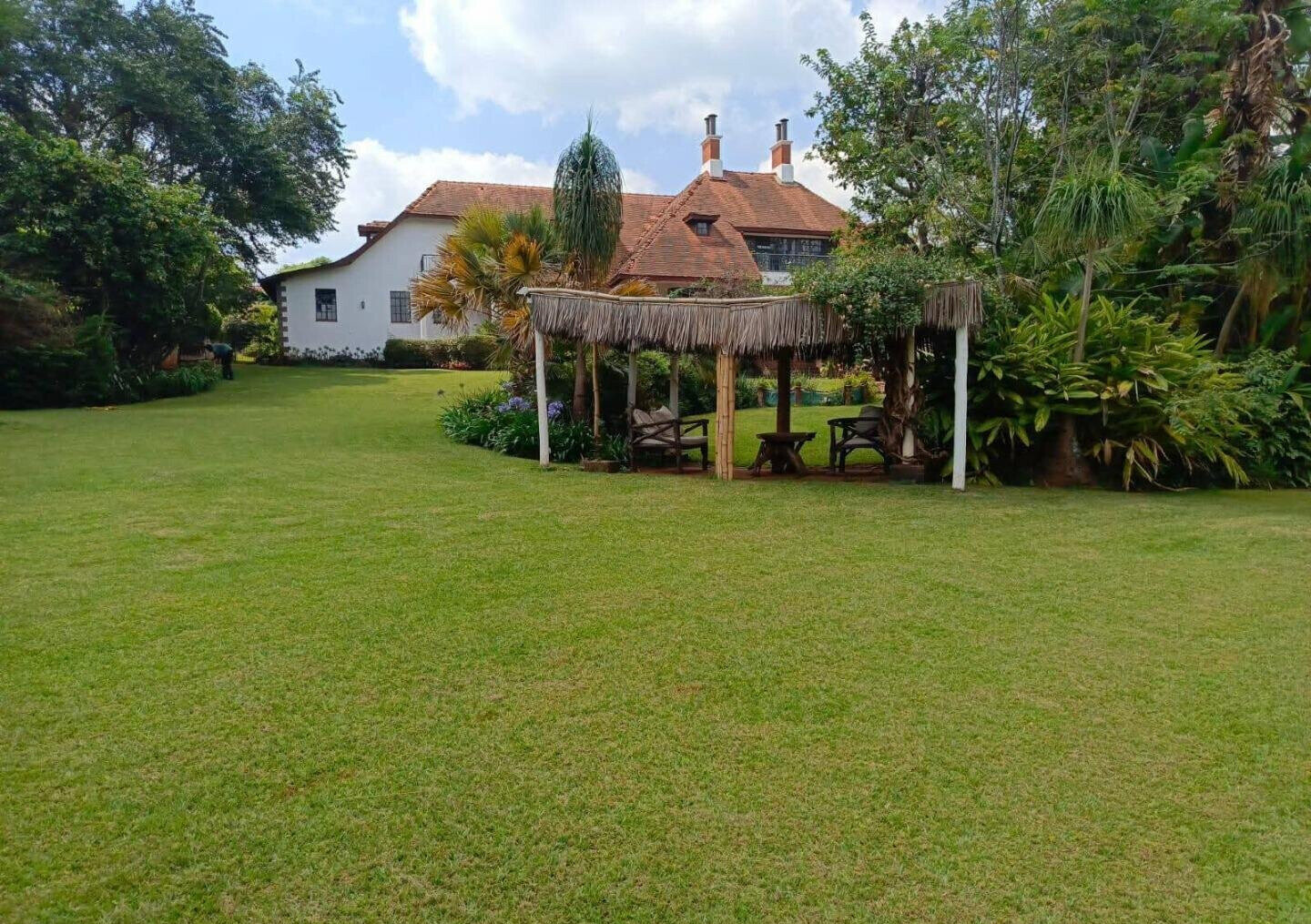 5BR All-Ensuite Townhouse on Half-Acre – Garden City, Nairobi