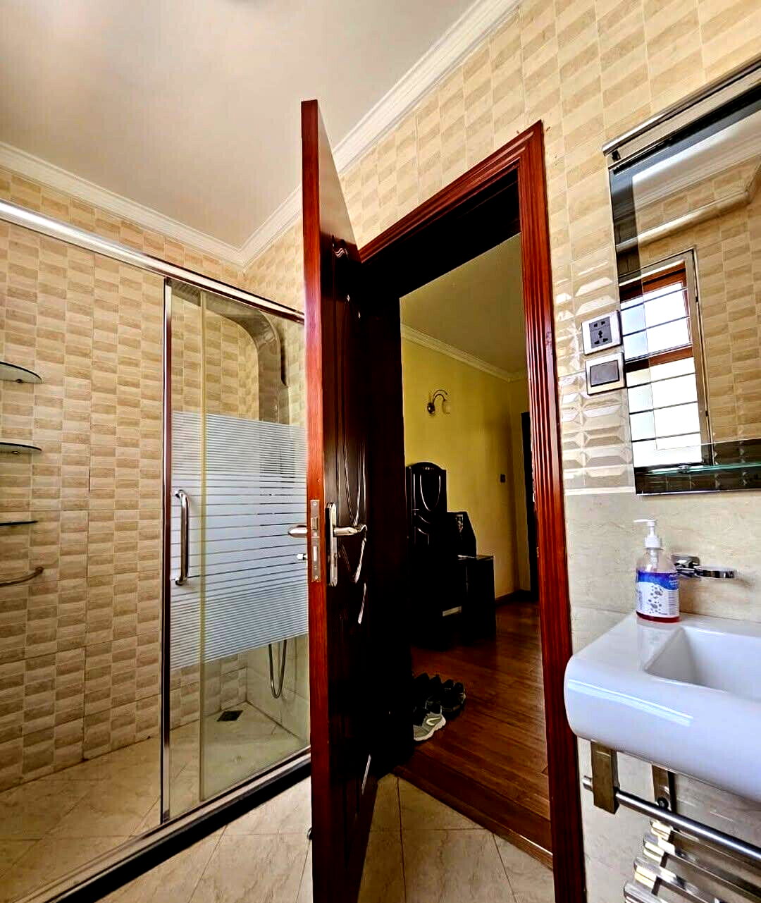 5-Ensuite Townhouse with KES 400K Monthly Rent - Lavington