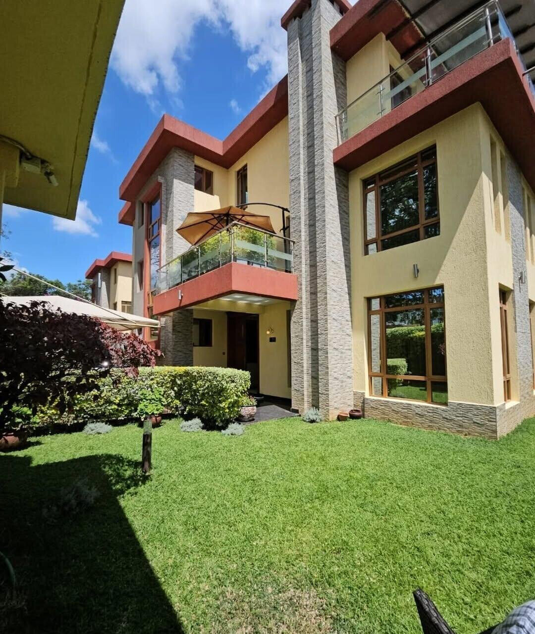 5-Ensuite Townhouse with KES 400K Monthly Rent - Lavington