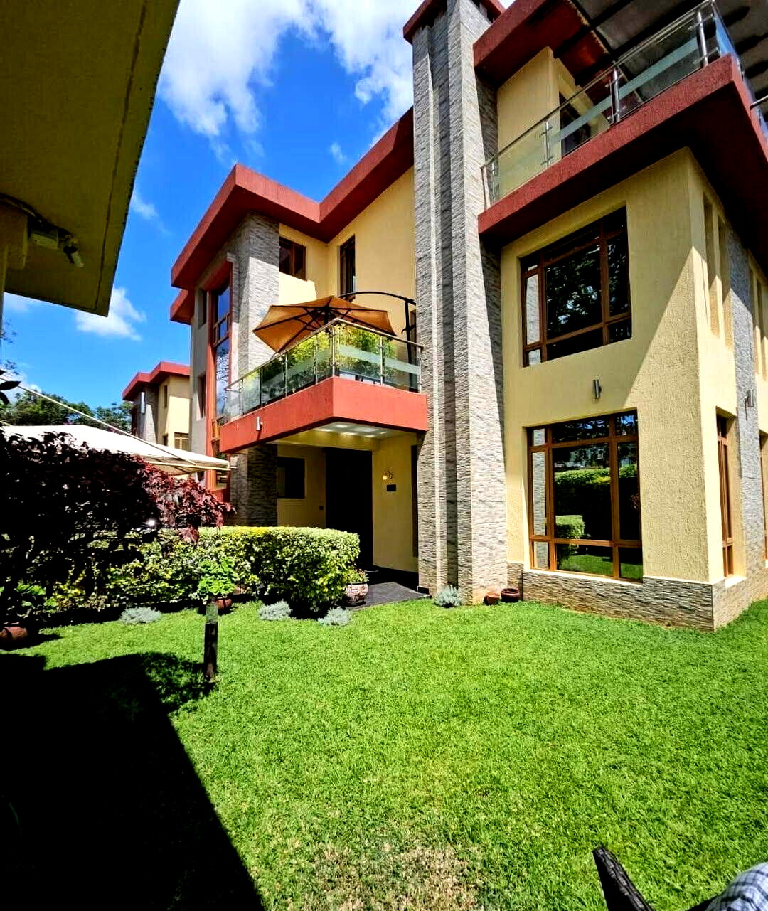 5-Ensuite Townhouse with KES 400K Monthly Rent - Lavington