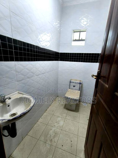 3bdrm Bungalow in Kibiku Gated for sale - Image 10