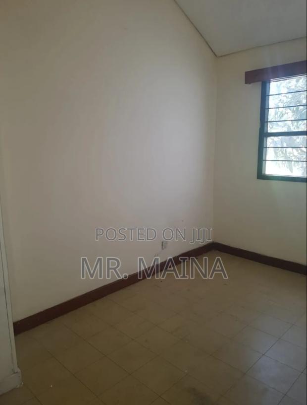 3bdrm Mansion in Highview Estate for sale