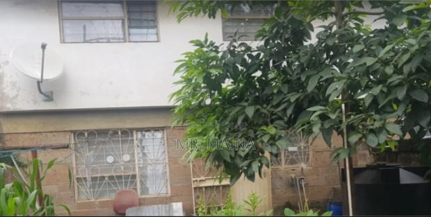 3bdrm Mansion in Highview Estate for sale