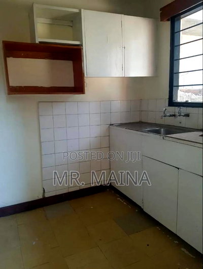 3bdrm Mansion in Highview Estate for sale - Image 5