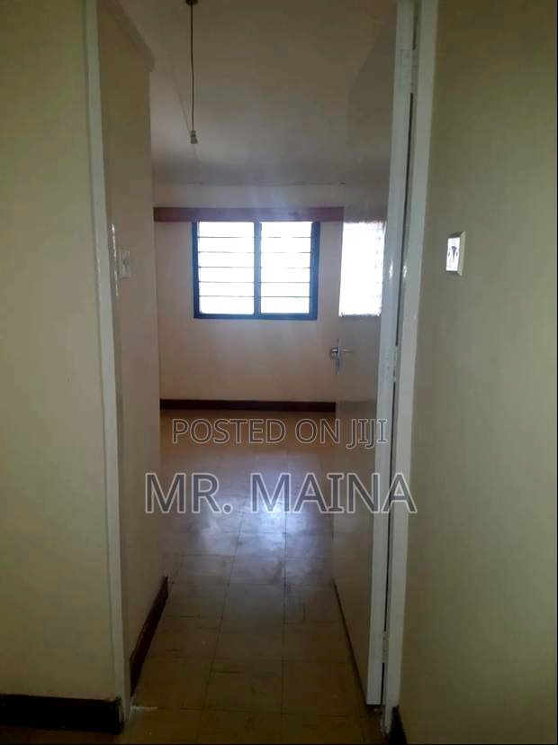 3bdrm Mansion in Highview Estate for sale