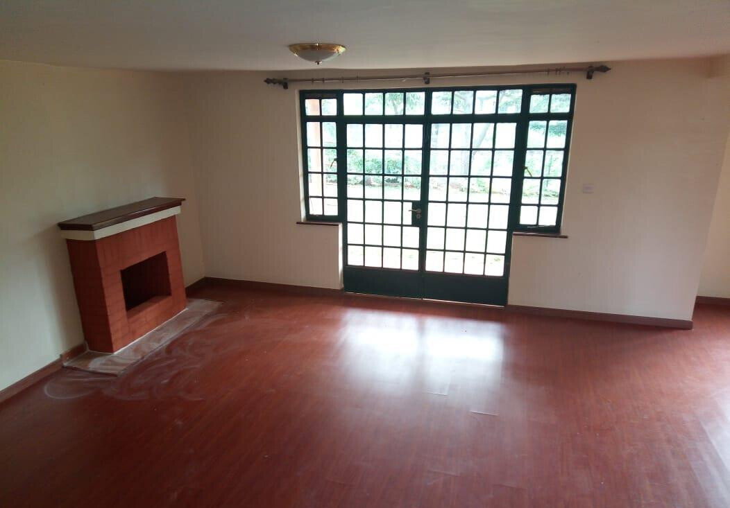 4BR Villa with DSQ & Fireplace in Courtyard Estate - Ridgeways