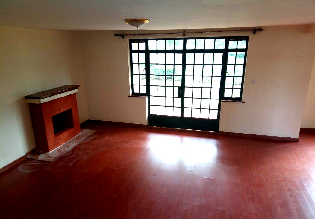 4BR Villa with DSQ & Fireplace in Courtyard Estate - Ridgeways