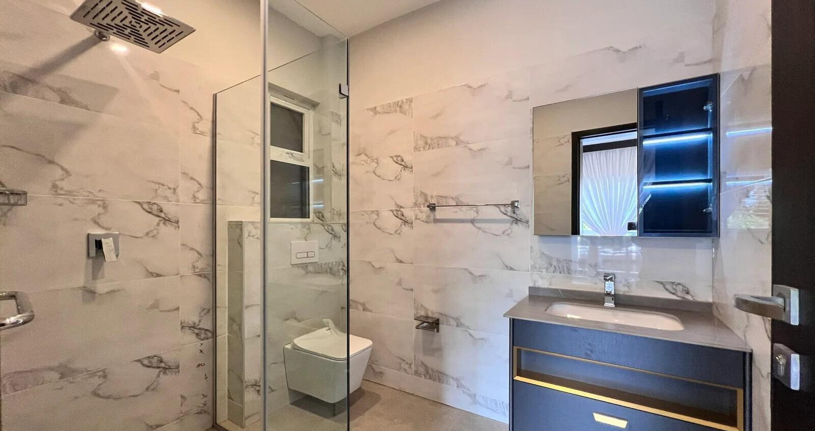 2BR Riverside Apartment with Custom Finishes & High-Speed Lifts – KES 25M
