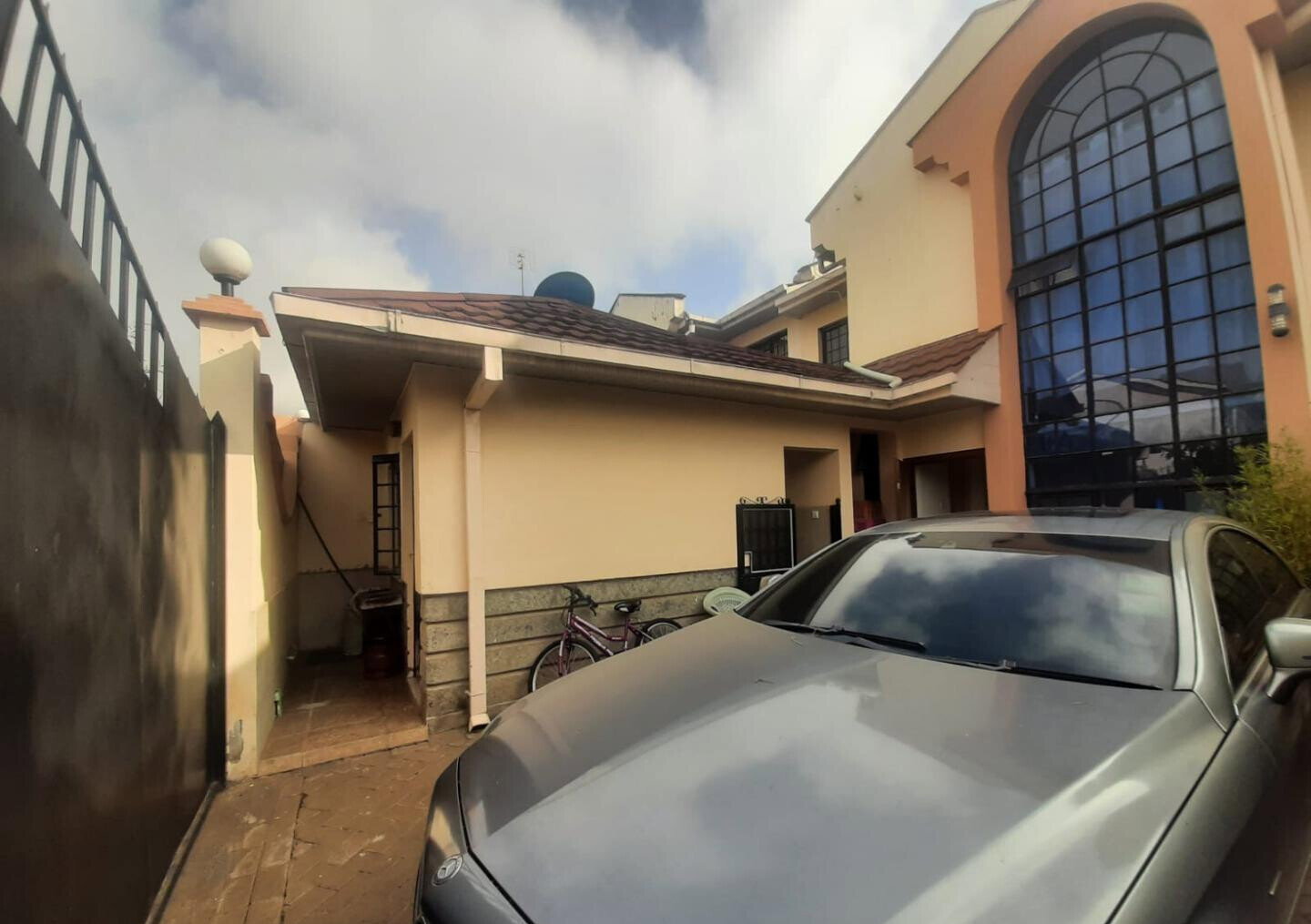 4BR Maisonette with DSQ & Garden – Langata Near National Park