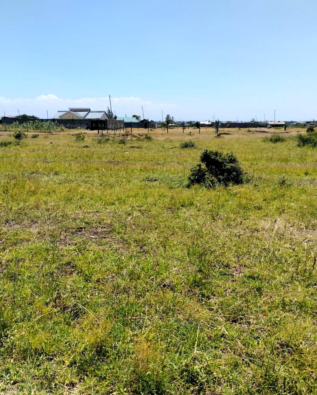 1/8 Acre Corner Plot in Kamakis