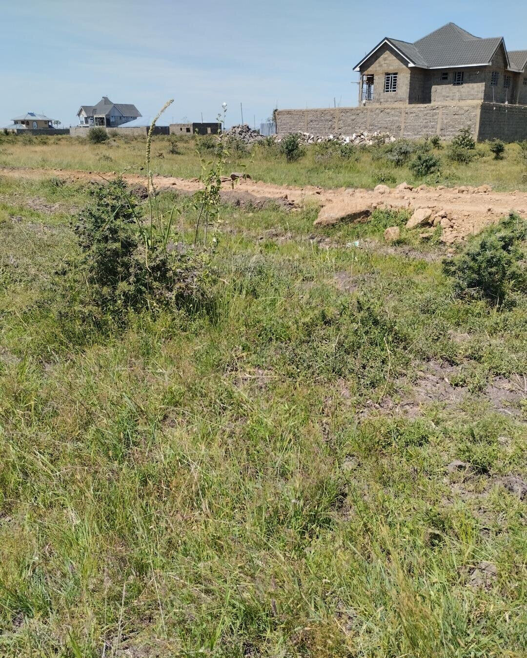 1/8 Acre Corner Plot in Kamakis
