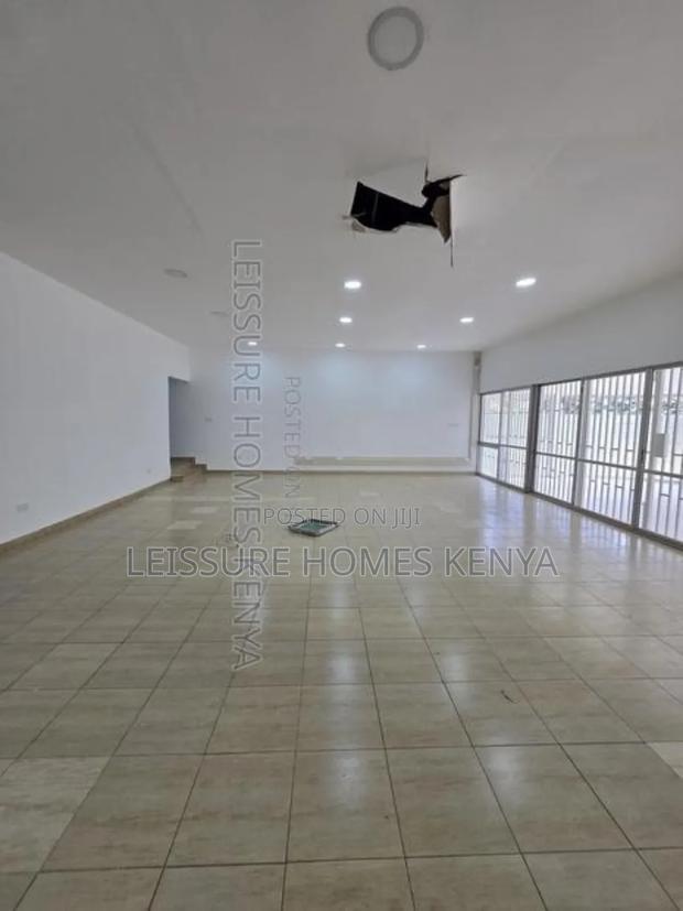 6 Bedroom Commercial Offices on One Acre