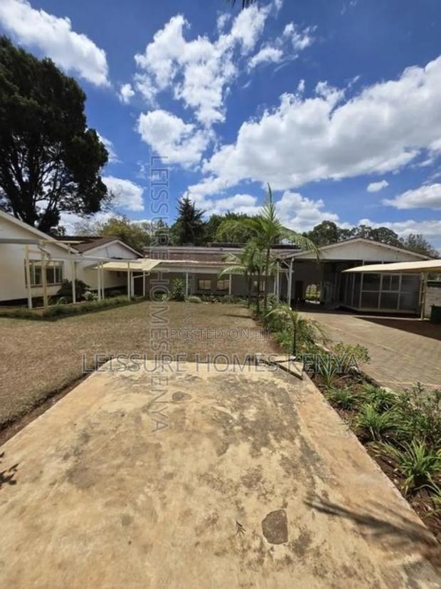 6 Bedroom Commercial Offices on One Acre