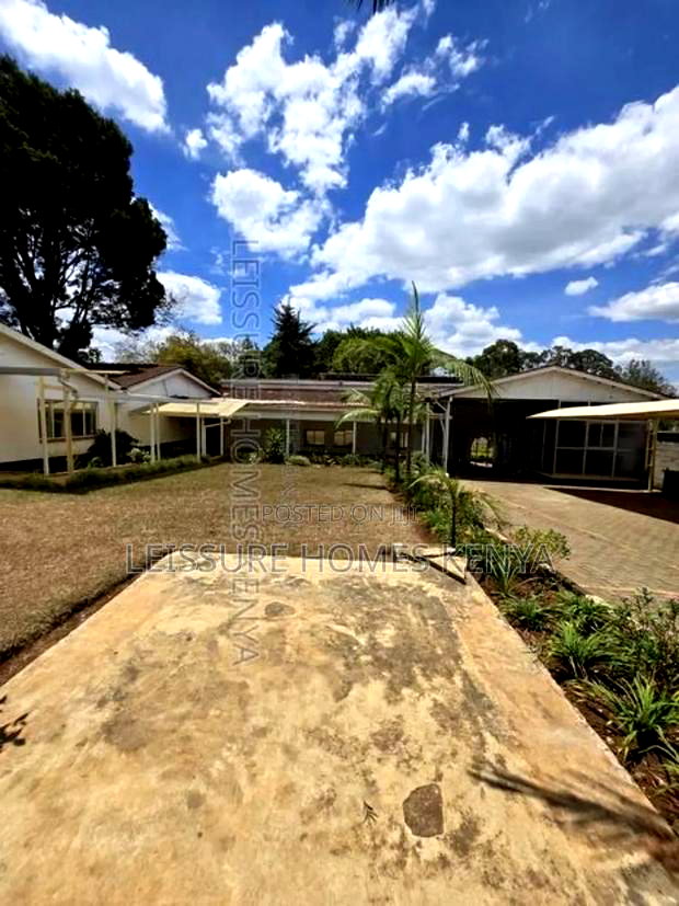 6 Bedroom Commercial Offices on One Acre