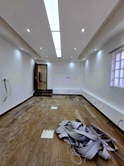 6 Bedroom Commercial Offices on One Acre - Image 17