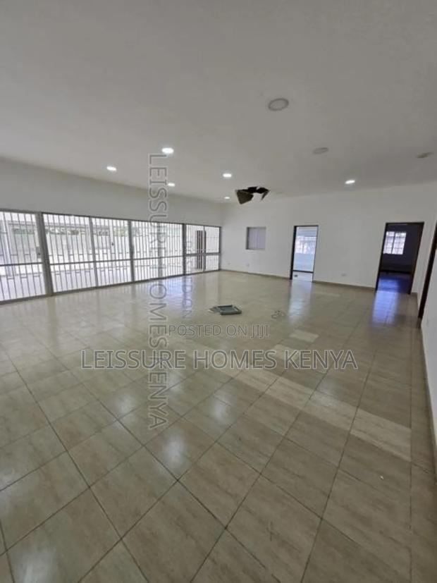 6 Bedroom Commercial Offices on One Acre