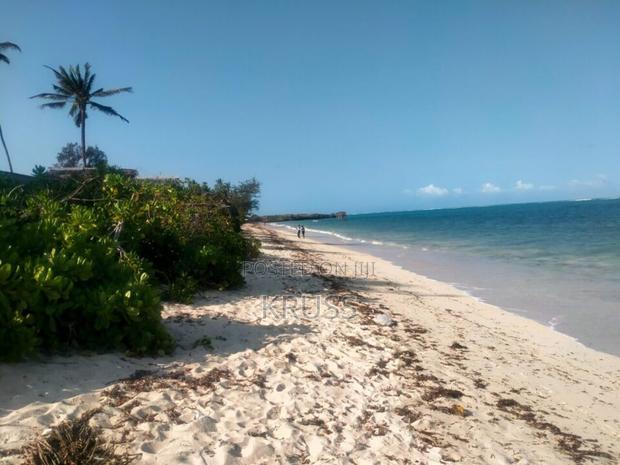 2.7 Acre Sandy Beach Plot for Sale in Kikambala (Ls193 )