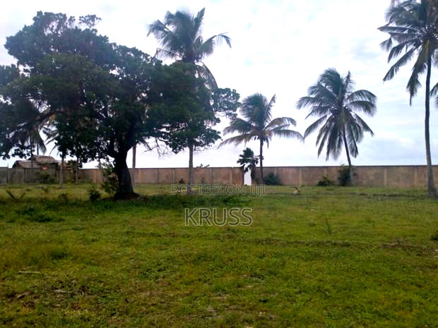 2.7 Acre Sandy Beach Plot for Sale in Kikambala (Ls193 )
